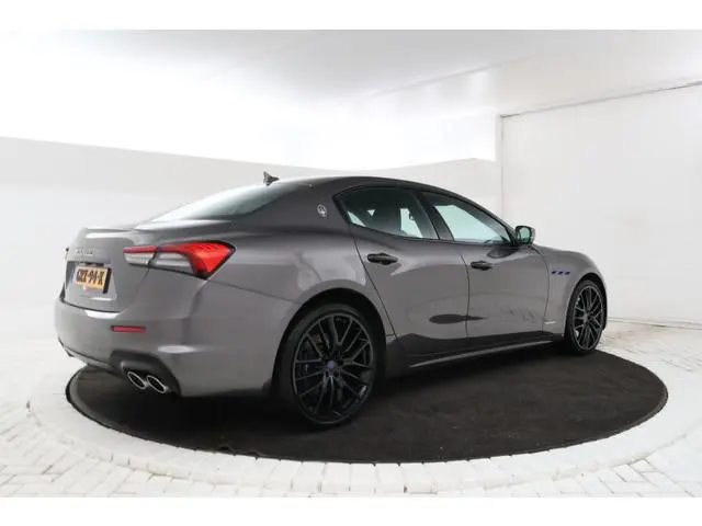 Maserati Ghibli 2.0 MHEV GranSport Schuif/Kanteldak, 360 Camera, Volleder