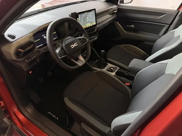 Dacia Bigster 1.2 MILD HYBRID 130 PK PANO SCHUIFDAK NAVI ELEK.KLEP CAMERA STOEL/STUUR VERW.  LED AWD...