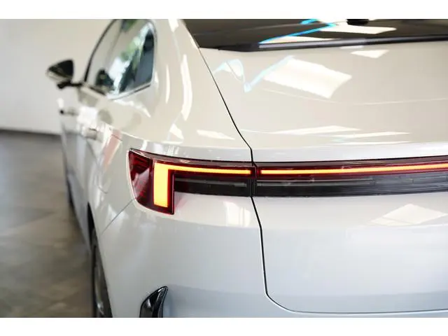Polestar 4