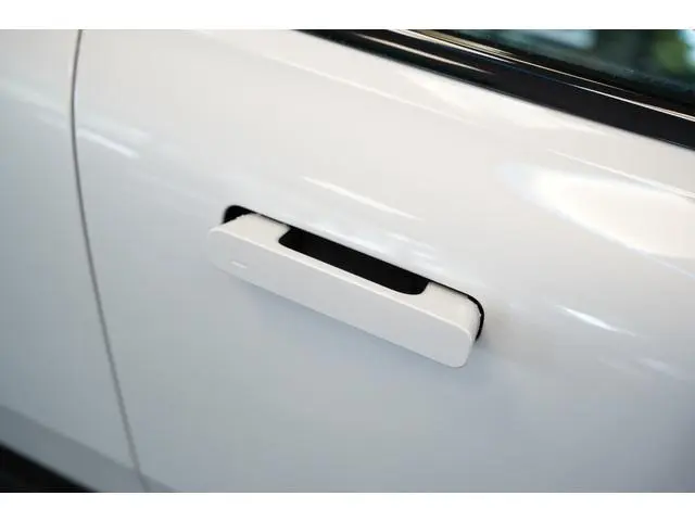 Polestar 4