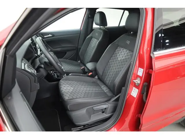Volkswagen T-Cross 1.0 TSI R-Line DSG | IQ. Light | Apple CarPlay | Camera + PDC | Adapt. Cruise | 1...