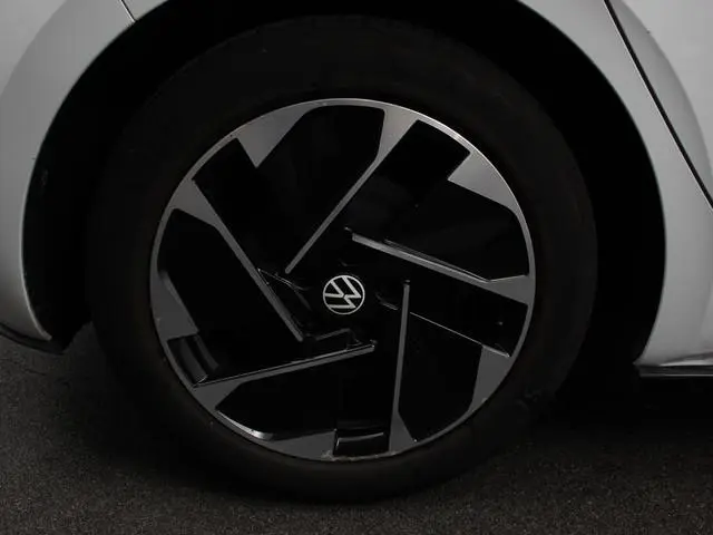 Volkswagen ID.3 First 58 kWh SOH 86% Navigatie Apple Carplay/Android Auto Adaptive Cruise Control Pa...