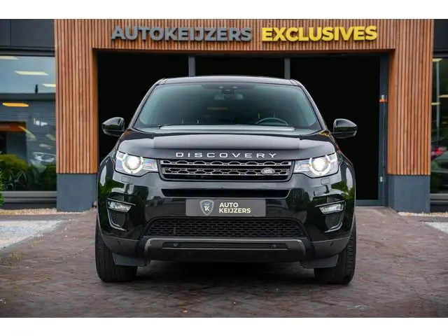 Land Rover Discovery Sport 2.0 eD4 SE Panoramadak Leer Stoelverw. Navigatie Xenon Trekhaak 18''LM