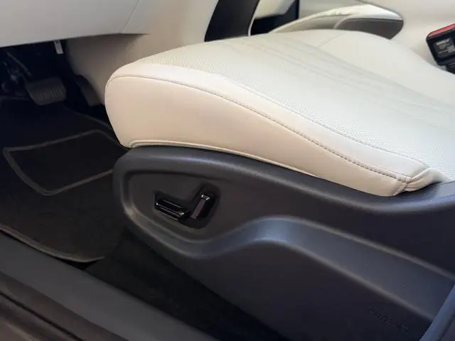 Geely E5