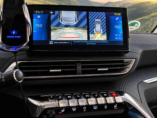Peugeot 3008 1.6 HYbrid 225 Allure