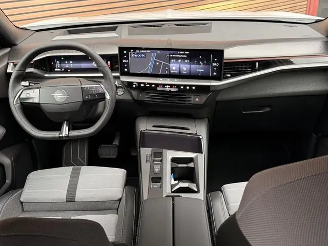 Opel Grandland 1.2 Turbo Hybrid GS