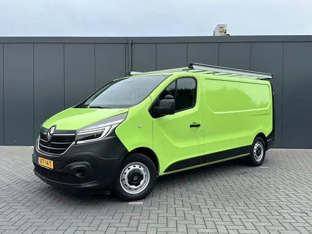 Renault Trafic 1.6 dCi / L2H1 / 1e EIG. / LED / BOTT INRICHTING / IMPERIAAL / TREKHAAK / NAVI / AIRC...