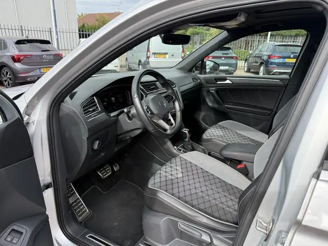 Volkswagen Tiguan 1.4 TSI eHybrid R-Line Business+