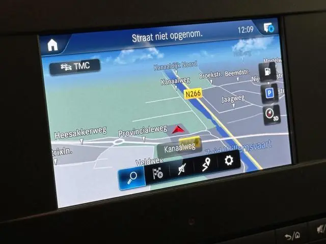 Mercedes-Benz Sprinter L2H2 Automaat Navigatie Airco Camera Trekhaak 3Zits DAB