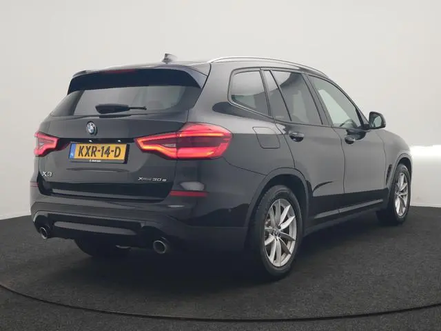 BMW X3 xDrive30e Advantage PHEV 293pk Dealer O.H | Trekhaak Af Fabriek | Head Up | Camera | Adaptief...