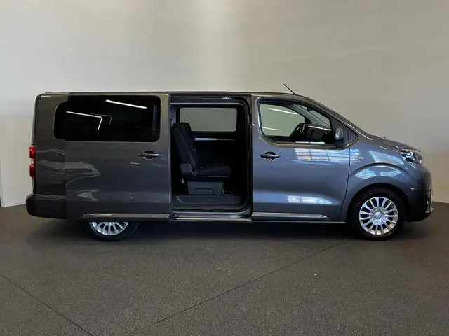 Toyota pro-ace