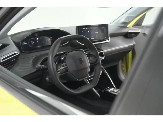 Peugeot 208 Hybrid 110 e-DCS6 Allure | Apple Carplay | Parkeersensoren Voor + Achter | Climate Contr...