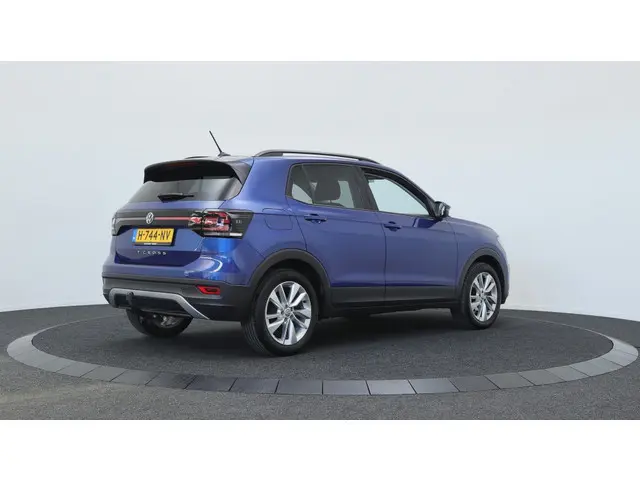Volkswagen T-Cross 1.0 TSI Life | Trekhaak | Stoelverwarming
