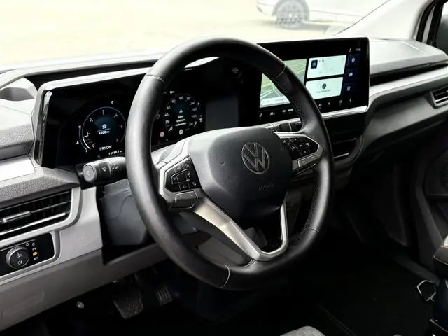 Volkswagen Transporter 2.0 TDI L2H1 PanAmericana | STOELVERW. | DIGITAL COCKPIT | STUURWIELBEDIENING...