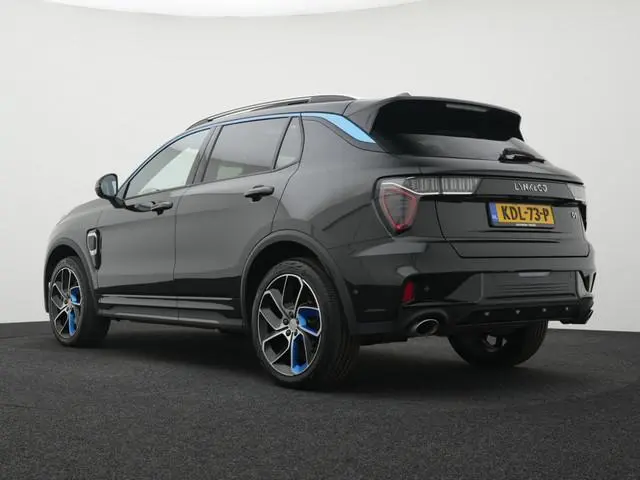 Lynk & Co 01