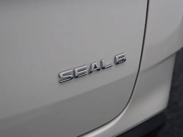 BYD SEAL