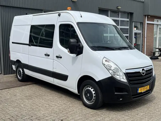Opel Movano 2.3 CDTI BiTurbo L2H2 Airco Cruise controle Omvormer Kastinrichting Telefoon voorbereidi...