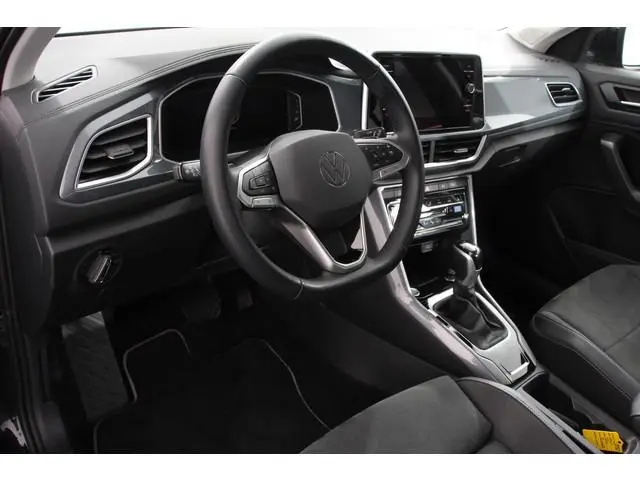 Volkswagen T-Roc 1.5 TSI 150pk Automaat Style  Navigatie Apple Carplay/Android Auto Parkeersensoren...