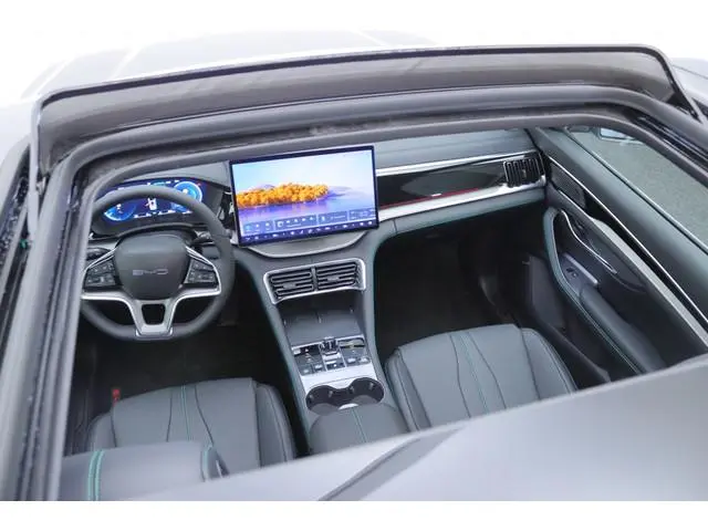 BYD SEAL U
