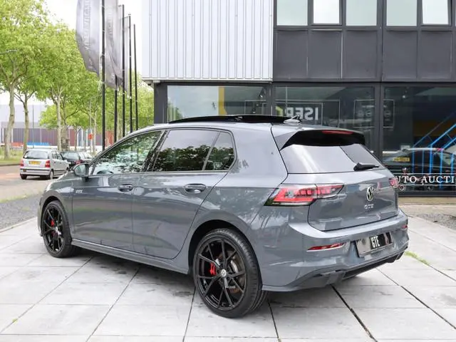 Volkswagen Golf GTE 1.5 eHybrid 272PK | Panodak | Leer | Stoel Ventilatie | Head-up | Keyless | Came...