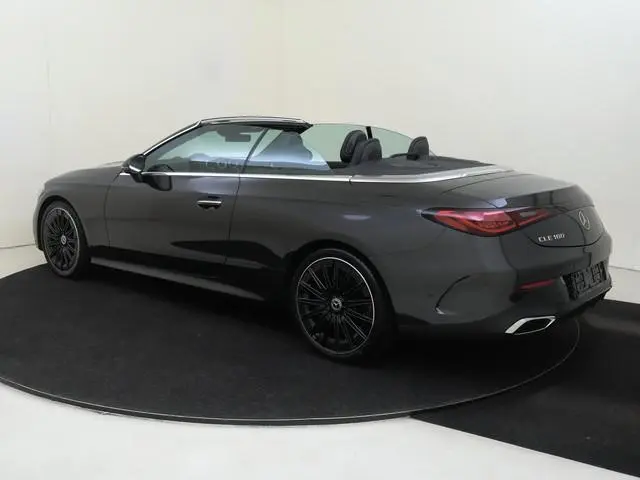 Mercedes-Benz CLE Cabriolet 180 AMG Line / 20 inch/ Memory/ Sfeerverlichting/ AIRCAP/ AIRSCARF