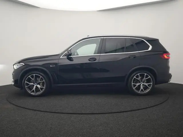 BMW X5 xDrive45e High Executive PHEV 395pk Dealer O.H. | Active Steering | Trekhaak Af Fabriek | Pan...