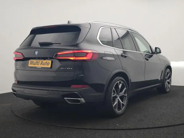 BMW X5 xDrive45e High Executive PHEV 395pk Dealer O.H. | Active Steering | Trekhaak Af Fabriek | Pan...