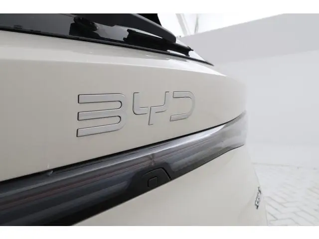 BYD SEAL