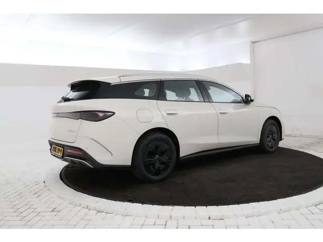 byd SEAL 6 Touring 1.5 DM-i Boost 15x uit voorraad leverbaar