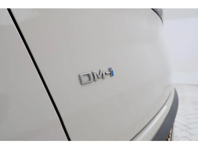 BYD SEAL