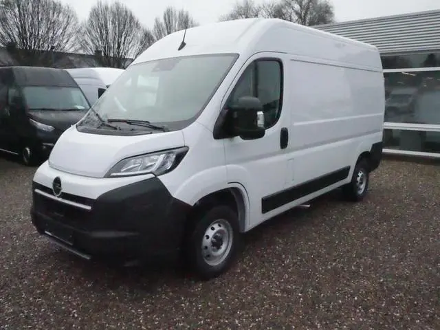 Opel Movano
