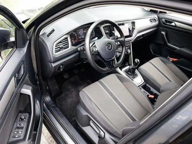 Volkswagen T-Roc 1.0 TSI Style 2e-Eig. & Keurig-Onderh. BOVAG-Garantie. NL-Auto.