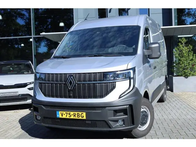 Renault Master T35 2.0 dCi 150 pk L2H2 Extra | Camera | Zilver met. | R-Link | Trekhaak vb | BPM vri...