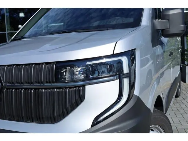 Renault Master T35 2.0 dCi 150 pk L2H2 Extra | Camera | Zilver met. | R-Link | Trekhaak vb | BPM vri...