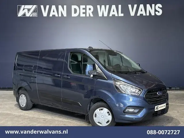 Ford Transit Custom 2.0 TDCI 131pk L2H1 Euro6 Airco | Camera | LED | Cruisecontrol | 2800kg Trekhaak...