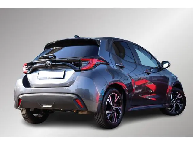 Toyota Yaris 1.5 Hybrid 115 Dynamic, Comfort Pack Apple carplay / Android auto, BSM, Parkeersensoren...