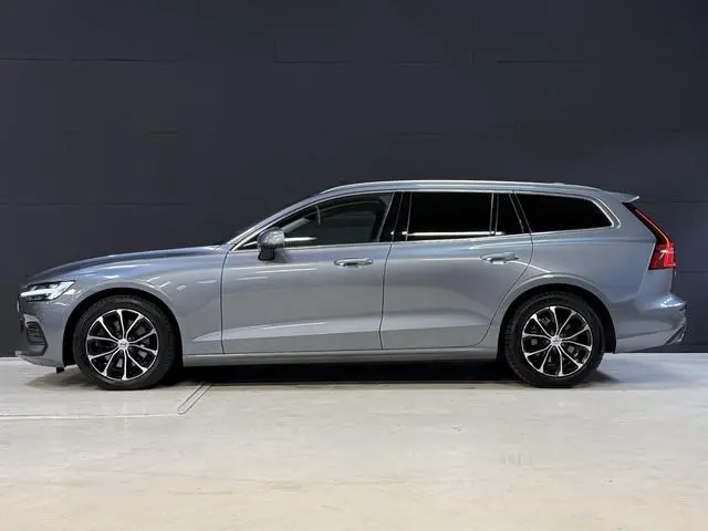 Volvo V60 2.0 B4 Inscription | Elektr. trekhaak | Camera | Stoel/stuurverwarming | Dealer onderhoude...