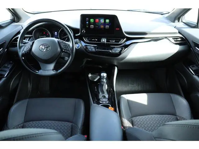Toyota C-HR 1.8 Hybrid Dynamic, Apple Carplay / Android Auto, DAB+, Adaptieve cruise control.