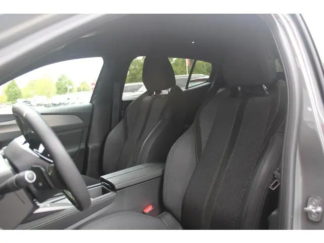 Peugeot 408 1.2 Hybrid 145PK AUTOMAAT GT | 360° CAMERA | DODEHOEK DETECTIE | KEYLESS ENTRY/START | A...