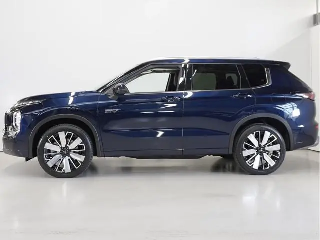 Mitsubishi Outlander 2.4 PHEV Instyle | Actieprijs | Uit voorraad leverbaar | 1600 KG trekgewicht |...