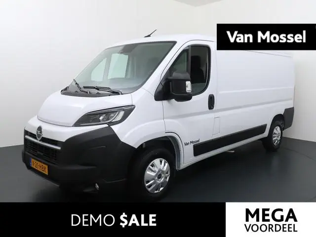 Opel Movano 2.2D 120 S&S L2H1 3.0t Opel Movano 2.2D 120 S&S L2H2 3.0t | Parkeer sensoren | Trekhaak...