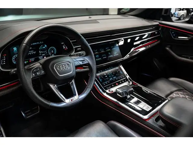 Audi SQ8