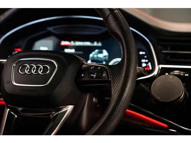 Audi SQ8