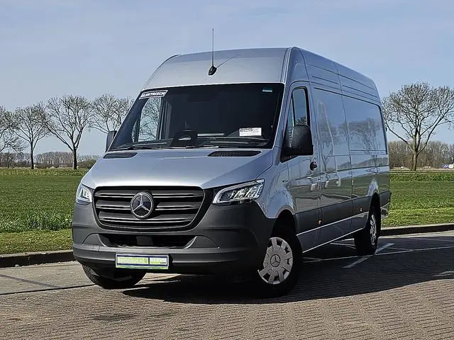 MERCEDES-BENZ ESPRINTER l3h2 320 300km wltp!