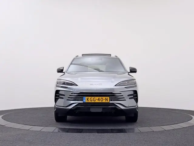 BYD SEAL U