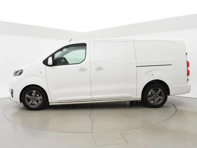 Toyota pro-ace