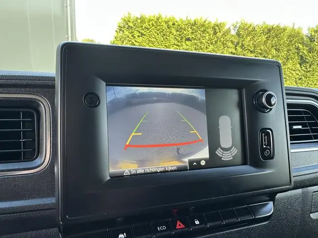 Nissan NV400