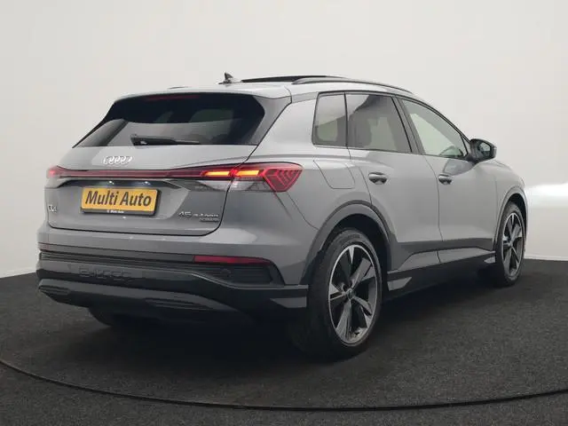Audi Q4 e-tron 45 Quattro Edition 76,6 kWh 265pk Dealer O.H. | Panodak | Sonos Audio | Camera | Sfee...