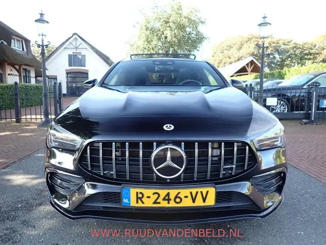 Mercedes-Benz CLA-klasse AMG 35 4MATIC Coupé / SFEERVERLICHTING / HEAD-UP / BURMESTER / CARPLAY / CA...