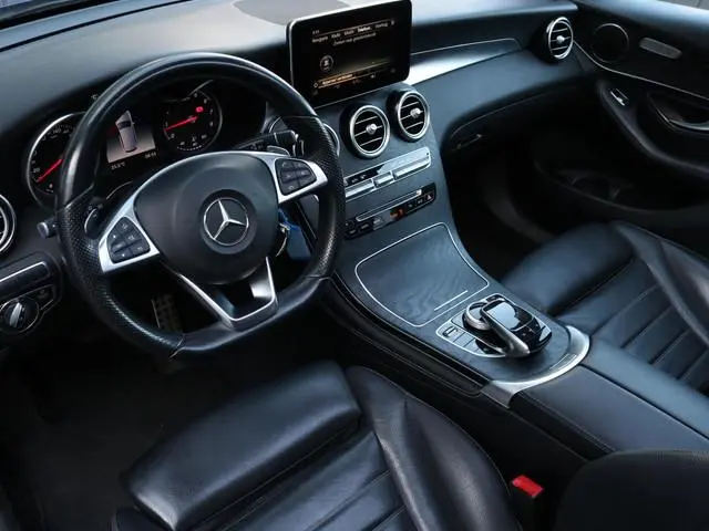 Mercedes-Benz GLC-klasse 300 4MATIC Advantage Panoramadak | Trekhaak | Camera